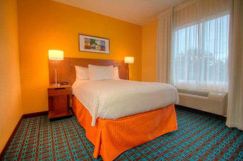 Imagen de la habitación del Hotel Fairfield by Marriott Inn & Suites West Palm Beach Jupiter. Foto 15