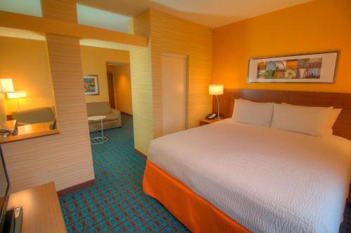 Imagen de la habitación del Hotel Fairfield by Marriott Inn & Suites West Palm Beach Jupiter. Foto 19