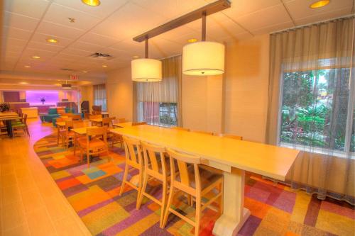 Imagen general del Hotel Fairfield by Marriott Inn & Suites West Palm Beach Jupiter. Foto 9