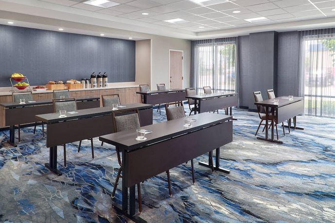 Imagen de los interiores del Hotel Fairfield by Marriott Inn and Suites Athens-University Area. Foto 14
