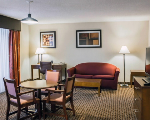 Imagen de la habitación del Hotel Fairfield by Marriott Inn and Suites Durham. Foto 8