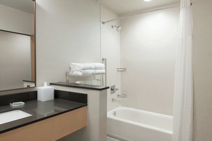 Imagen de la habitación del Hotel Fairfield by Marriott Inn and Suites Kansas City at The Legends. Foto 9