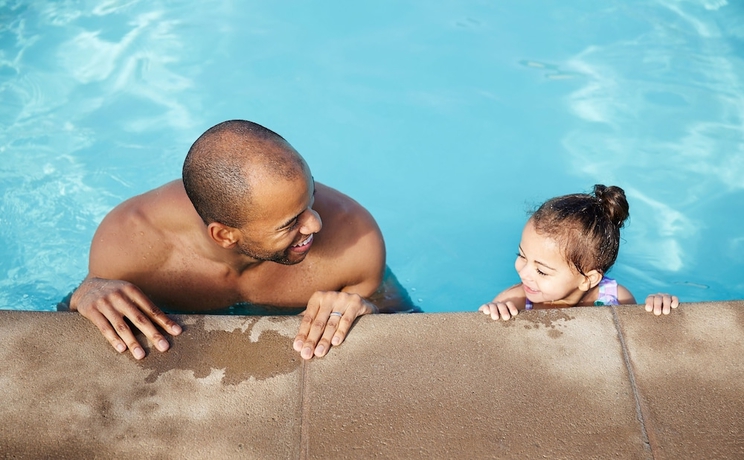 Imagen de la piscina del Hotel Fairfield by Marriott Inn and Suites Knoxville Airport Alcoa. Foto 18