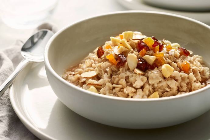 Imagen del bar/restaurante del Hotel Fairfield by Marriott Inn and Suites Orlando at FLAMINGO CROSSINGS® Town Center. Foto 6