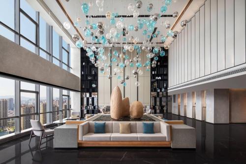 Imagen general del Hotel Fairfield by Marriott Kunming Xinying. Foto 4
