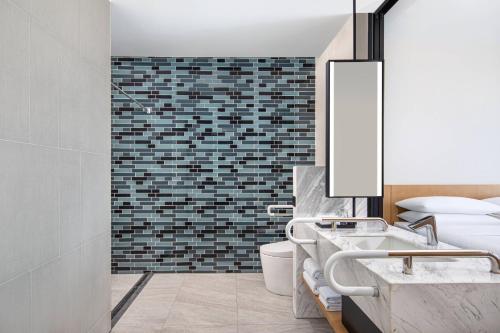 Imagen general del Hotel Fairfield by Marriott Kunming Xinying. Foto 9