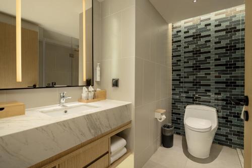Imagen de la habitación del Hotel Fairfield by Marriott Lijiang Ancient Town. Foto 13