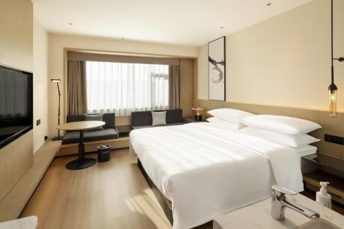 Imagen de la habitación del Hotel Fairfield by Marriott Lijiang Ancient Town. Foto 18