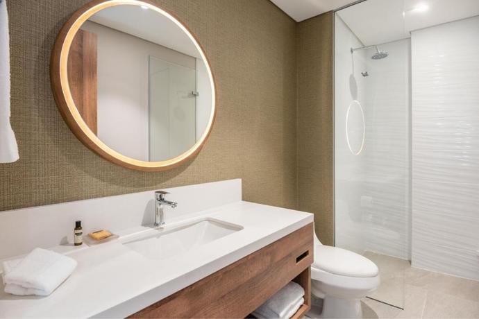 Imagen de la habitación del Hotel Fairfield by Marriott Medellin Sabaneta. Foto 11