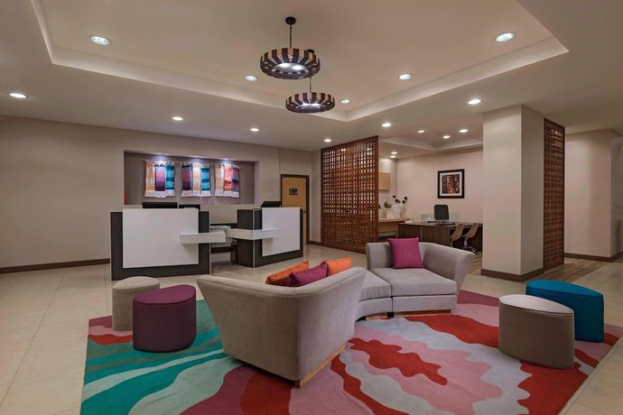Imagen de los interiores del Hotel Fairfield by Marriott San Salvador. Foto 19
