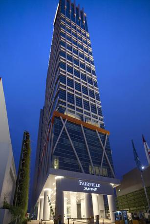 Imagen general del Hotel Fairfield by Marriott Surabaya. Foto 9
