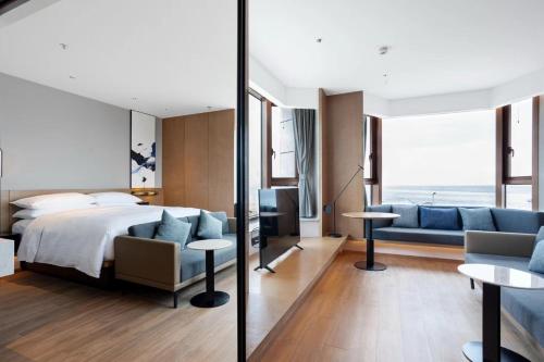 Imagen general del Hotel Fairfield by Marriott Yantai, Huang-Bohai New Area. Foto 4