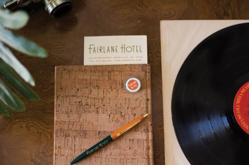 Imagen de la habitación del Hotel Fairlane. Foto 2