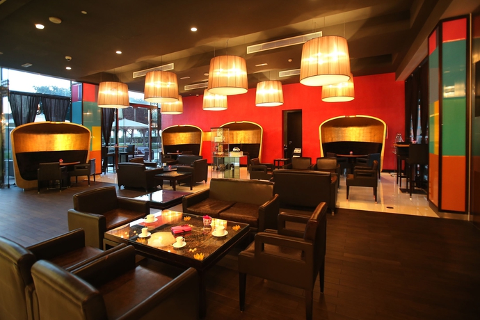 Imagen del bar/restaurante del Hotel Fairmont Bab Al Bahr. Foto 3