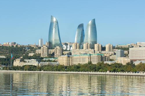 Imagen general del Hotel Fairmont Baku - Flame Towers. Foto 4
