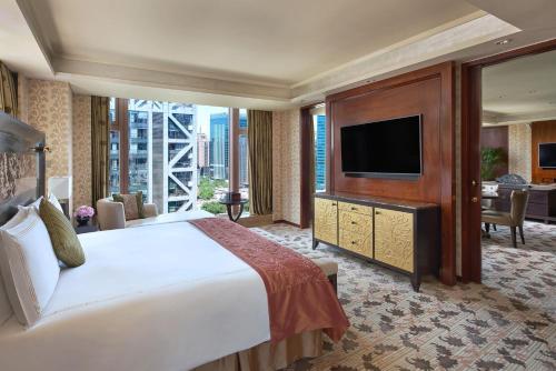 Imagen de la habitación del Hotel Fairmont Beijing. Foto 19
