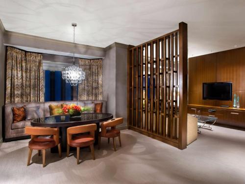 Imagen de la habitación del Hotel Fairmont Chicago at Millennium Park. Foto 17