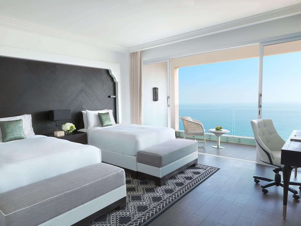 Imagen de la habitación del Hotel Fairmont Fujairah Beach Resort. Foto 12