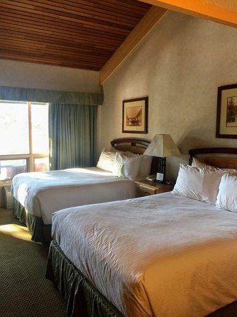 Imagen de la habitación del Hotel Fairmont Hot Springs Resort. Foto 8