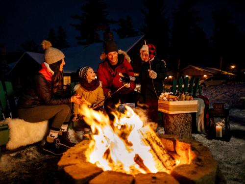 Imagen general del Hotel Fairmont Jasper Park Lodge. Foto 7