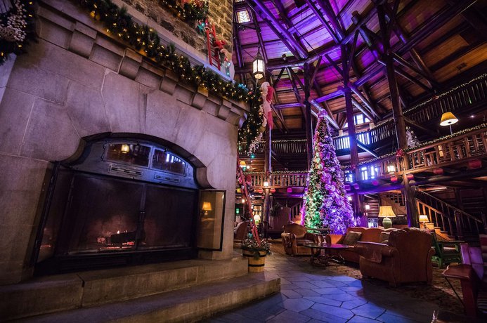 Imagen de los interiores del Hotel Fairmont Le Chateau Montebello. Foto 19