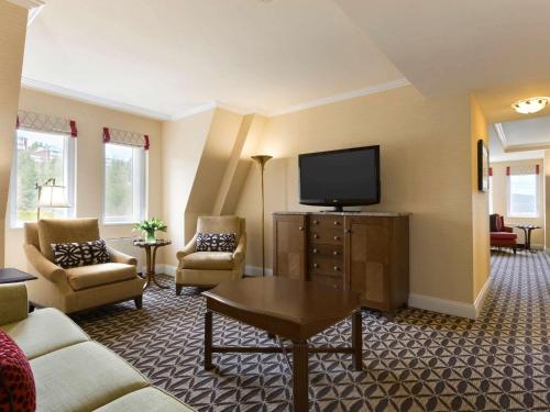 Imagen de la habitación del Hotel Fairmont Le Manoir Richelieu. Foto 20