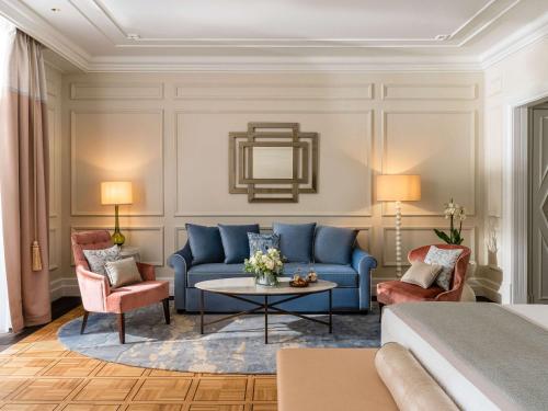 Imagen de la habitación del Hotel Fairmont Le Montreux Palace. Foto 18