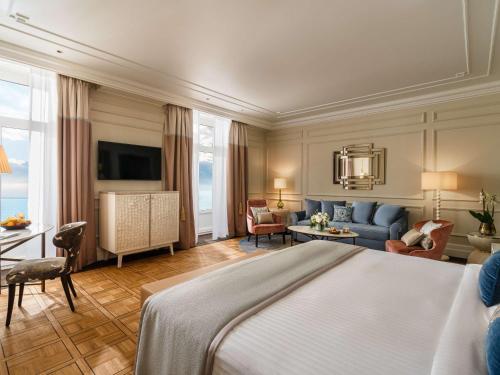 Imagen de la habitación del Hotel Fairmont Le Montreux Palace. Foto 20