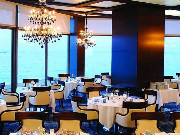 Imagen del bar/restaurante del Hotel Fairmont Monte Carlo. Foto 4