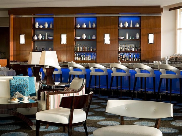 Imagen del bar/restaurante del Hotel Fairmont Monte Carlo. Foto 6