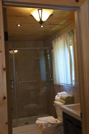 Imagen de la habitación del Hotel Fairmont Mountain Bungalows. Foto 3