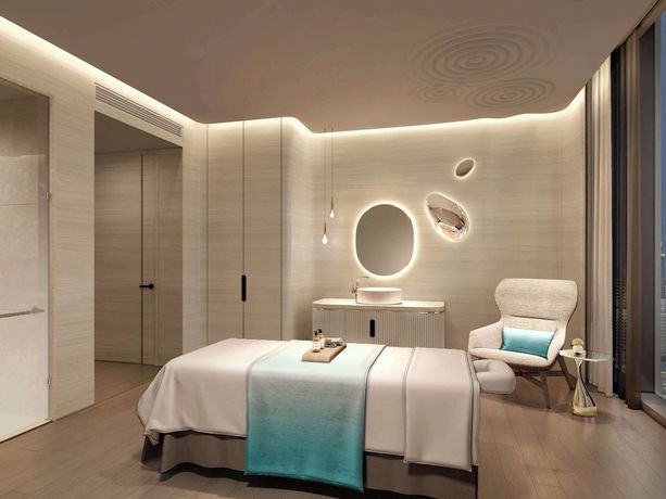 Imagen de la piscina del Hotel Fairmont Mumbai. Foto 20