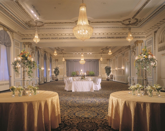 Imagen de los interiores del Hotel Fairmont Palliser. Foto 9