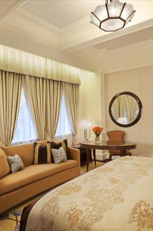 Imagen de la habitación del Hotel Fairmont Peace. Foto 19