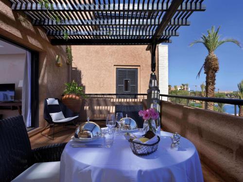 Imagen de la habitación del Hotel Fairmont Royal Palm Marrakech. Foto 14