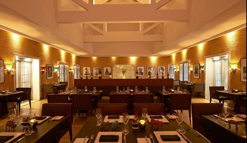 Imagen del bar/restaurante del Hotel Fairmont The Norfolk. Foto 2