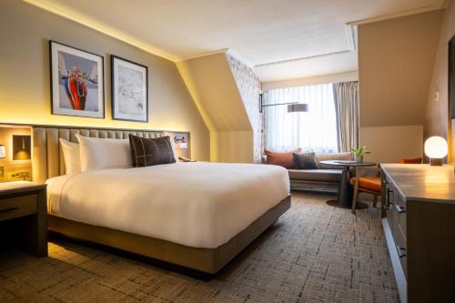 Imagen de la habitación del Hotel Fairmont Tremblant. Foto 10