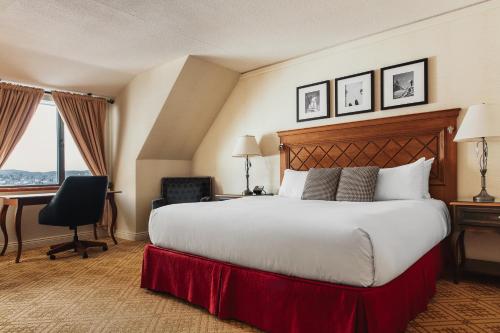 Imagen de la habitación del Hotel Fairmont Tremblant. Foto 13