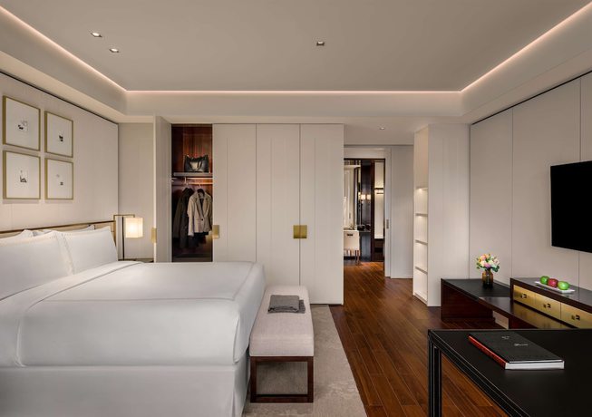 Imagen de la habitación del Hotel Fairmont Wuhan. Foto 12
