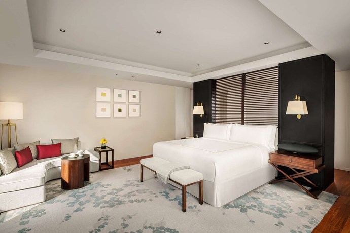 Imagen de la habitación del Hotel Fairmont Wuhan. Foto 13