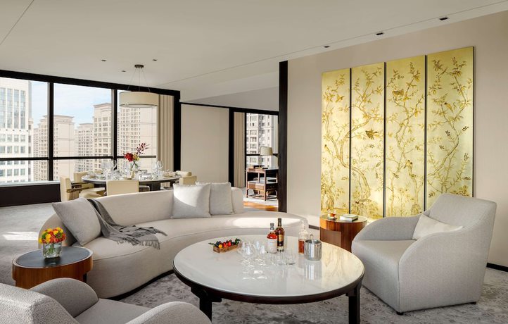 Imagen de la habitación del Hotel Fairmont Wuhan. Foto 17