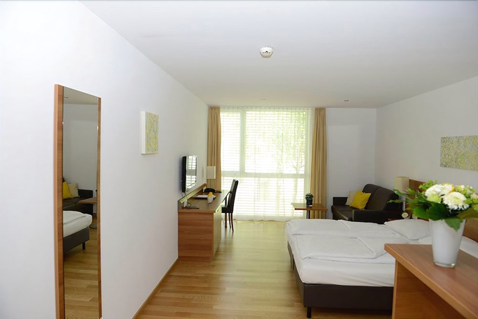 Imagen de la habitación del Hotel Fairmotel Dornbirn. Foto 9