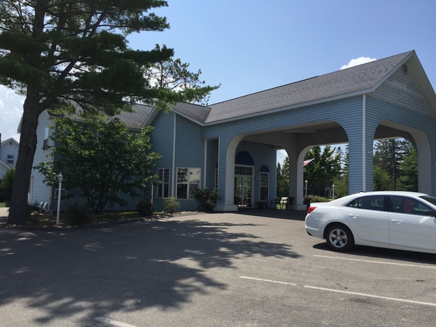 Imagen general del Hotel Fairview Beachfront Inn. Foto 3