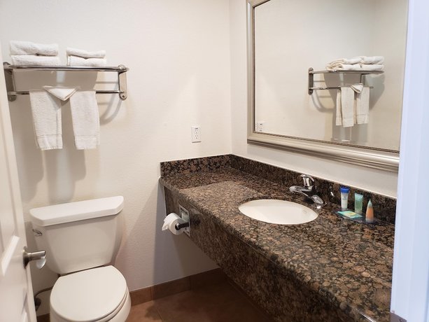 Imagen de la habitación del Hotel Fairview Inn and Suites, Healdsburg. Foto 9