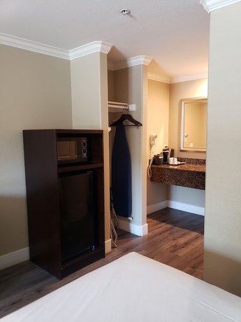 Imagen de la habitación del Hotel Fairview Inn and Suites, Healdsburg. Foto 12