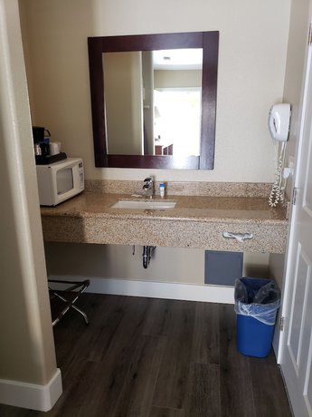 Imagen de la habitación del Hotel Fairview Inn and Suites, Healdsburg. Foto 13