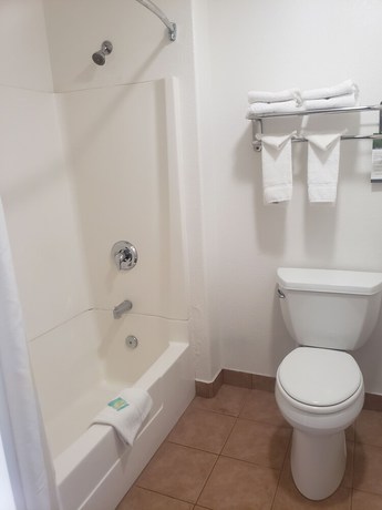 Imagen de la habitación del Hotel Fairview Inn and Suites, Healdsburg. Foto 14