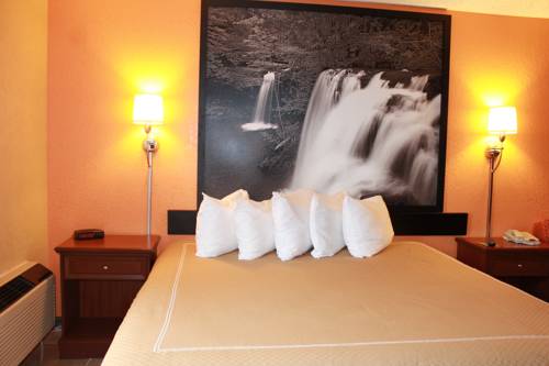 Imagen de la habitación del Hotel Fairview Inn and Suites, Jonesboro. Foto 8