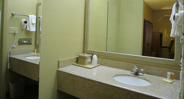 Imagen de la habitación del Hotel Fairview Inn and Suites, Mobile. Foto 5