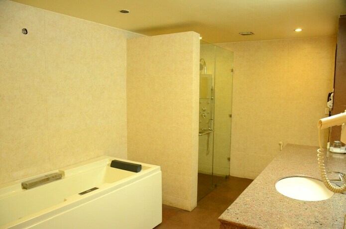 Imagen de la habitación del Hotel Fairway, Amritsar. Foto 19